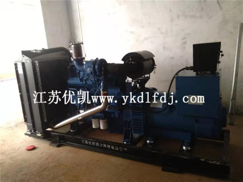 2021年8月13日，玉柴300KW柴油發(fā)電機(jī)組交付廣東茂名某養(yǎng)殖公司使用