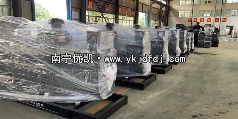 2022年7月28日，多臺上柴發(fā)電機組發(fā)貨某高速公路服務區(qū)