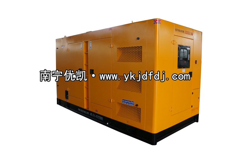 2022年8月27日，200KW靜音柴油發(fā)電機(jī)組發(fā)貨南寧某工程項(xiàng)目現(xiàn)場