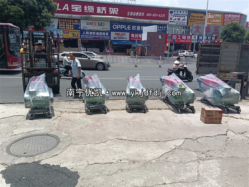 2023年7月26日，5臺單缸柴油發(fā)電機組試機發(fā)貨大連出口到非洲